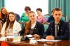 Round table 